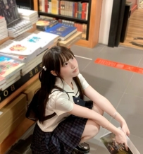 妮曼 156 42 B+ 18歲  漂亮大方優雅 身型線條優美 誘惑力十足