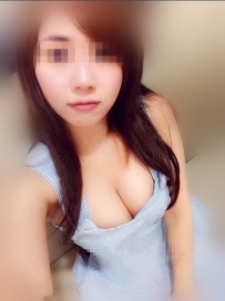 高雄叫小姐 葉子 勾人的小妖精 很會跟客人互動 淫叫連連很勾人   小穴粉嫩淫水多多